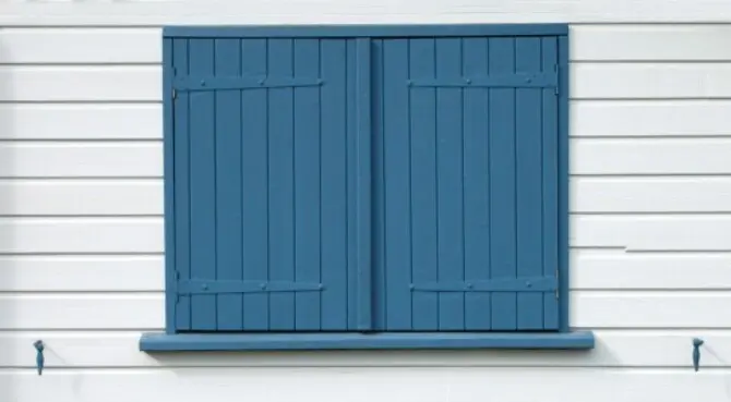 Peinture Boiserie Porte et Volet en Bois à Châtellerault Vienne 86